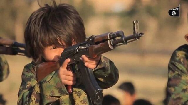 Registros del Estado Islámico vinculan a unos 100.000 niños a la organización terrorista